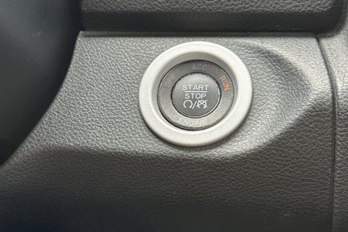 Used 2014 RAM 1500 Laramie w/ Convenience Group image 26