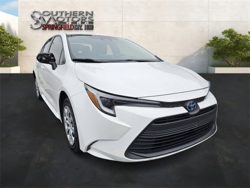 Used 2024 Toyota Corolla LE image 4