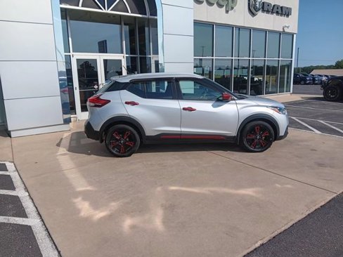 Used 2020 Nissan Kicks SV image 7