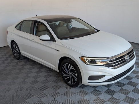 Used 2021 Volkswagen Jetta SEL image 2