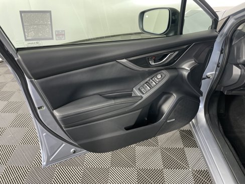 Used 2017 Subaru Impreza 2.0i Limited image 13