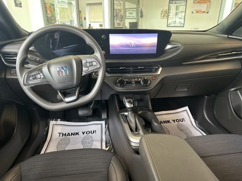 Used 2024 Buick Envista Preferred image 20