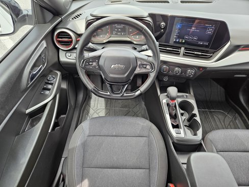 Certified 2024 Chevrolet Trax RS image 15