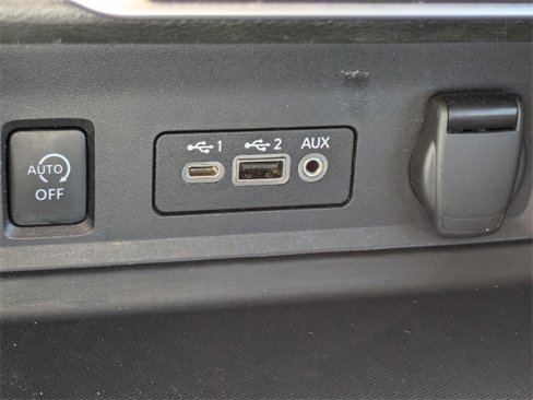 Used 2024 Nissan Sentra SV image 25