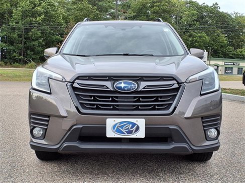 Used 2023 Subaru Forester Limited image 24