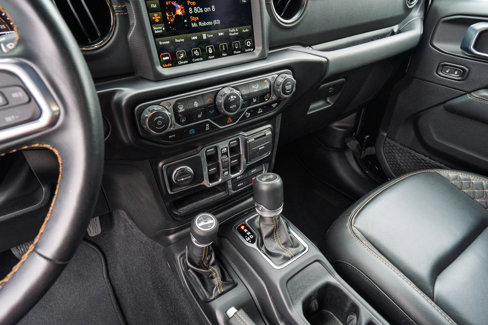 Used 2021 Jeep Wrangler Unlimited Sahara image 29
