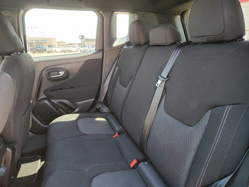 Used 2021 Jeep Renegade Latitude image 8