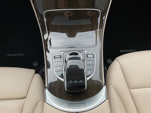 Used 2017 Mercedes-Benz GLC 300 image 11