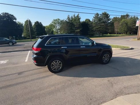 Used 2019 Jeep Grand Cherokee Limited image 2