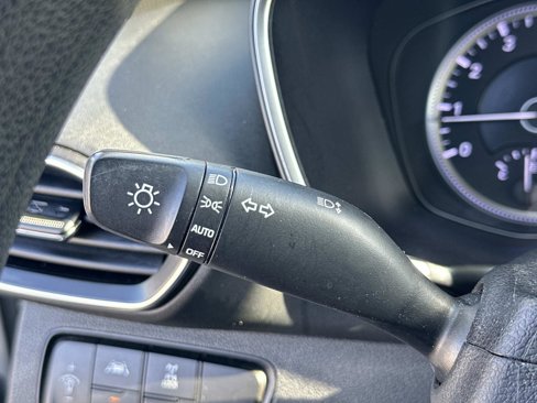 Used 2019 Hyundai Santa Fe SE image 28