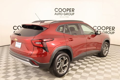 Used 2024 Chevrolet Trax LT w/ Driver Confidence Package image 20