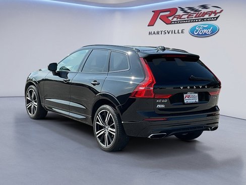 Used 2020 Volvo XC60 T5 R-Design image 2