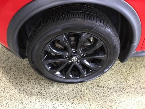 Used 2016 Nissan Juke SL image 11