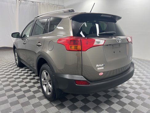 Used 2015 Toyota RAV4 XLE image 6