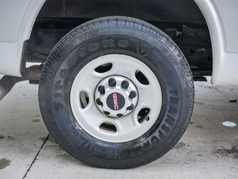 Used 2017 GMC Savana 2500 image 13
