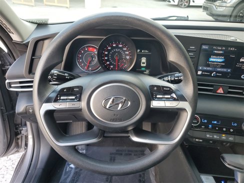 Certified 2023 Hyundai Elantra SEL image 15
