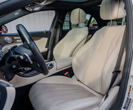 Used 2017 Mercedes-Benz E 300 4MATIC image 27