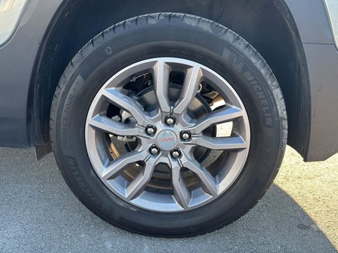 Used 2024 GMC Terrain SLT image 10