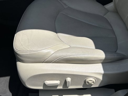 Used 2019 Buick Envision Essence image 21
