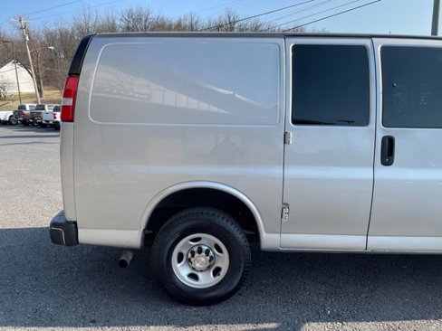 Used 2021 Chevrolet Express 2500 w/ Driver Convenience Package image 8