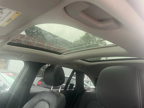 Used 2019 Mercedes-Benz GLC 300 4MATIC image 15