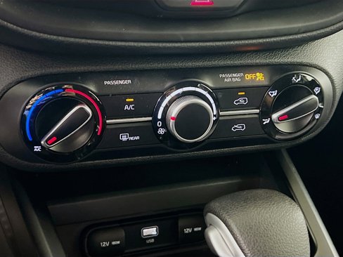 Used 2023 Kia Soul LX w/ LX Technology Package image 25