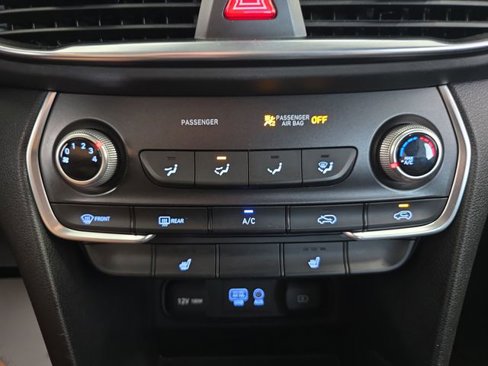 Used 2019 Hyundai Santa Fe SEL image 18