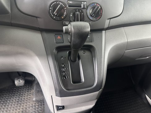 Used 2020 Nissan NV200 SV w/ Back Door Glass Package image 27