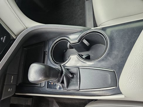 Used 2018 Toyota Camry SE image 26