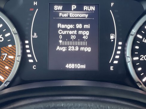 Used 2020 Jeep Renegade Latitude w/ Cold Weather Group image 12