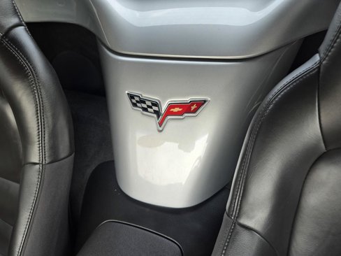 Used 2009 Chevrolet Corvette Convertible w/ Z51 Performance Package image 11