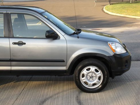 Used 2005 Honda CR-V LX image 7