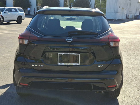 Used 2024 Nissan Kicks SV image 6