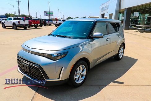 Used 2024 Kia Soul LX w/ Option Group 015 image 3