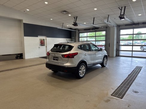 Used 2018 Nissan Rogue Sport SV image 6