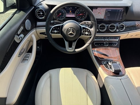 Used 2019 Mercedes-Benz E 450 4MATIC Sedan w/ Premium Package image 16