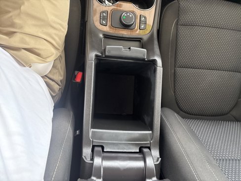 Used 2020 GMC Acadia SLE image 19