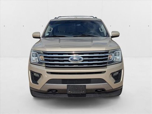 Used 2018 Ford Expedition Max XLT w/ Cargo Package image 2