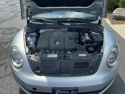 Used 2014 Volkswagen Beetle 2.5 image 10