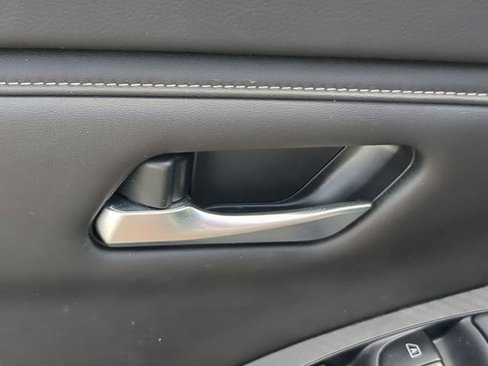 Used 2024 Nissan Sentra SV image 16