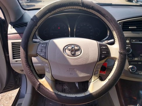 Used 2012 Toyota Avalon image 11