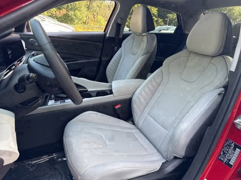 Certified 2023 Hyundai Elantra Limited image 19