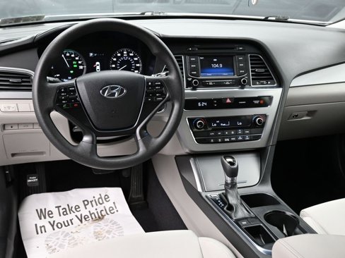 Used 2016 Hyundai Sonata SE image 27