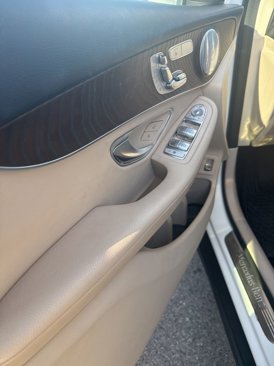Used 2019 Mercedes-Benz GLC 350e 4MATIC image 8