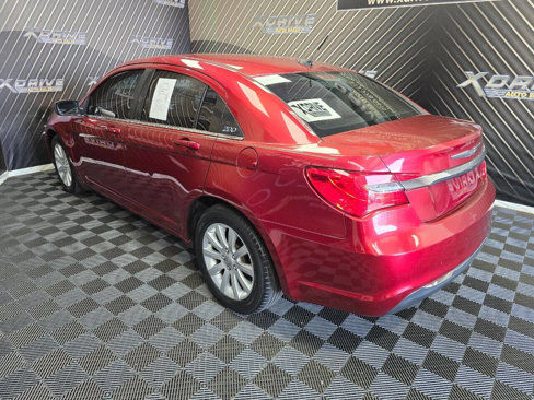 Used 2011 Chrysler 200 Touring image 9