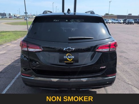Used 2022 Chevrolet Equinox RS w/ RS Leather Package image 6