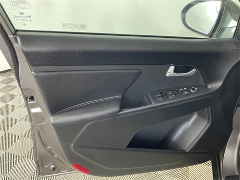 Used 2012 Kia Sportage LX image 16