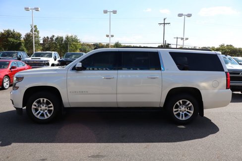 Used 2015 Chevrolet Suburban LT image 30
