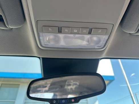 Used 2022 Chevrolet Trax LS w/ Tint and Cruise Package image 31