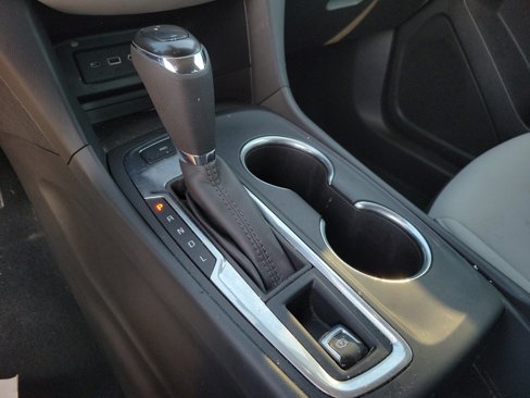 Used 2020 Chevrolet Equinox LS image 12